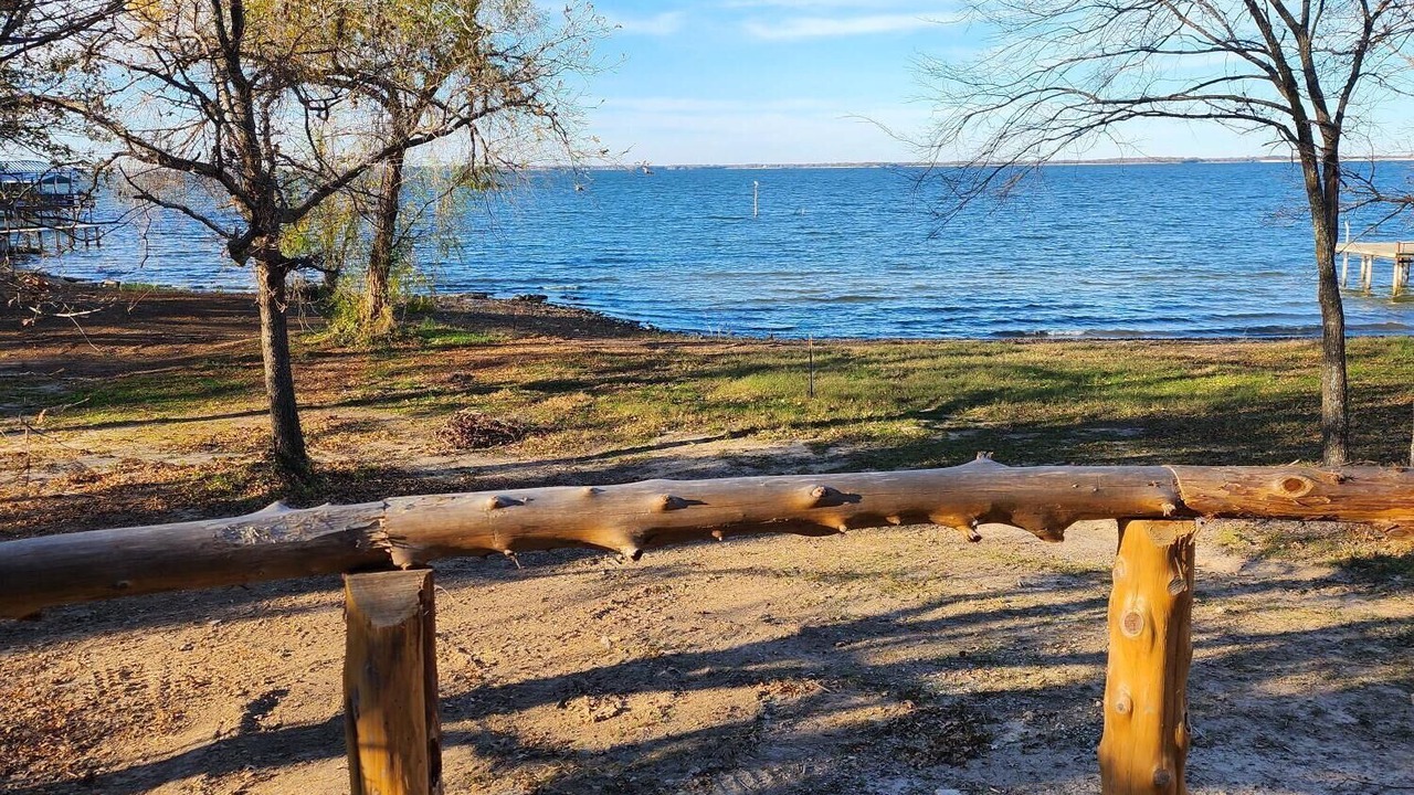 Photo of Outdoor in Cayuga