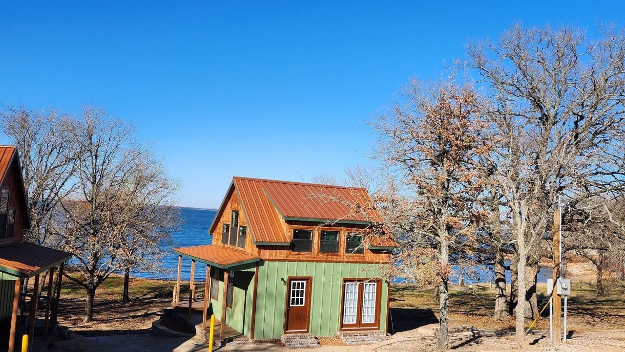 Photo of Outdoor in Cayuga
