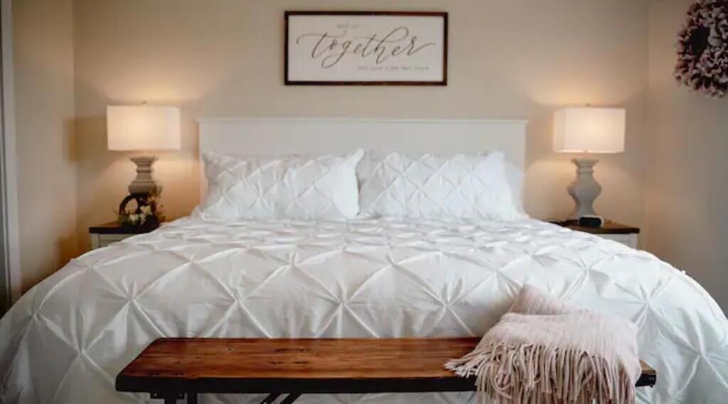 Photo of Bedroom in Town of Reading