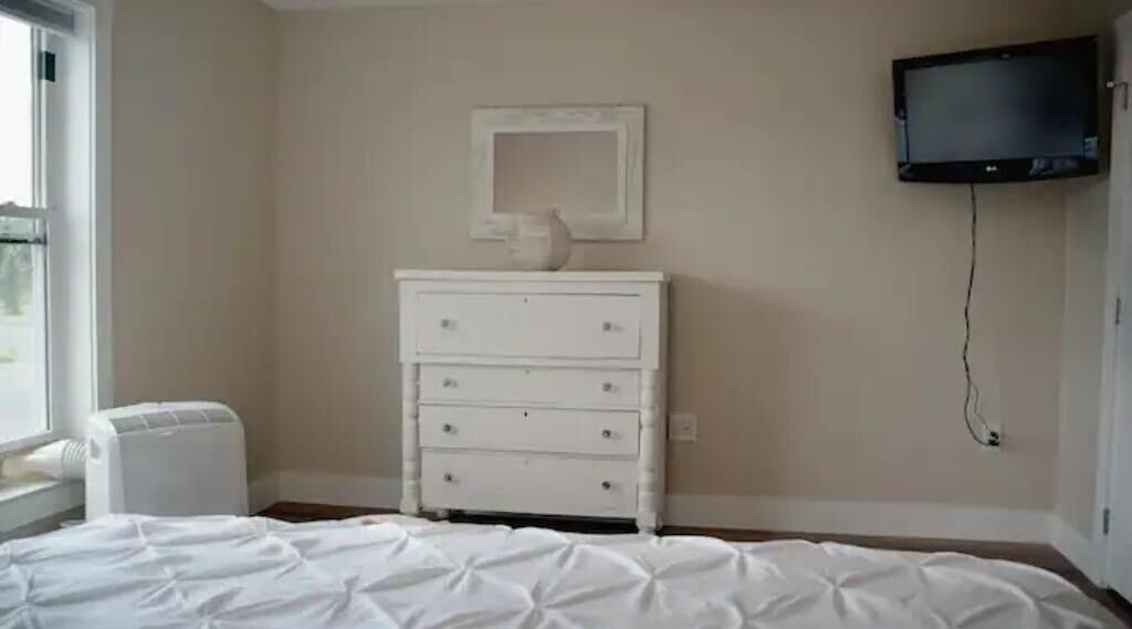 Photo of Bedroom in Town of Reading