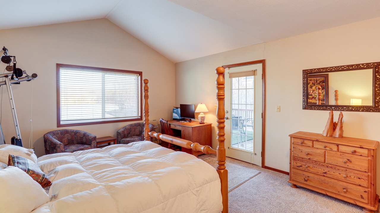 Photo of Bedroom in Cherokee Village