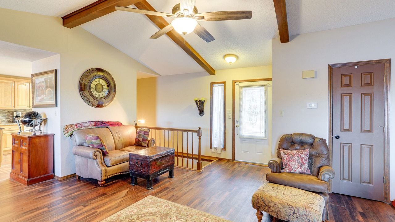 Photo of Livingroom in Cherokee Village