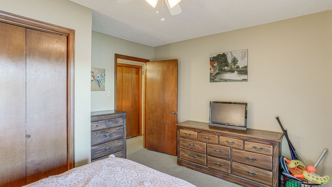 Photo of Bedroom in Cherokee Village