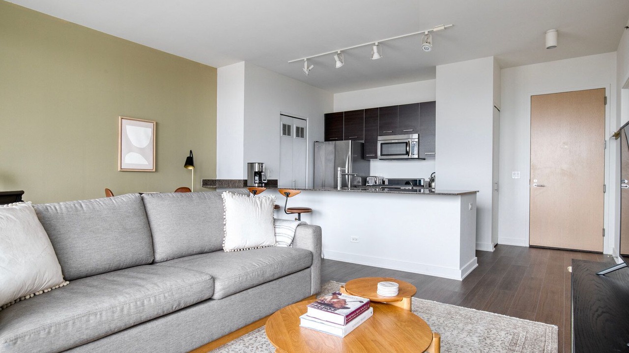 Photo of Livingroom in River West