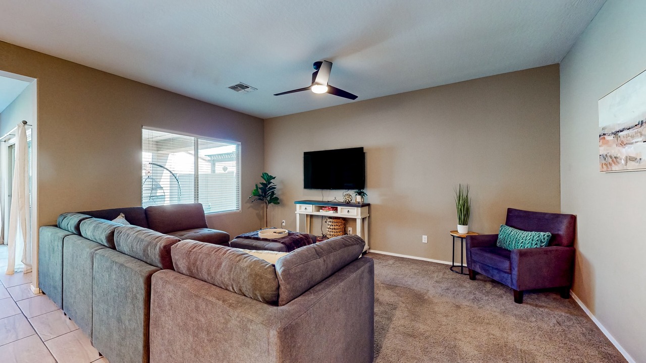 Photo of Livingroom in Canyon Trails West