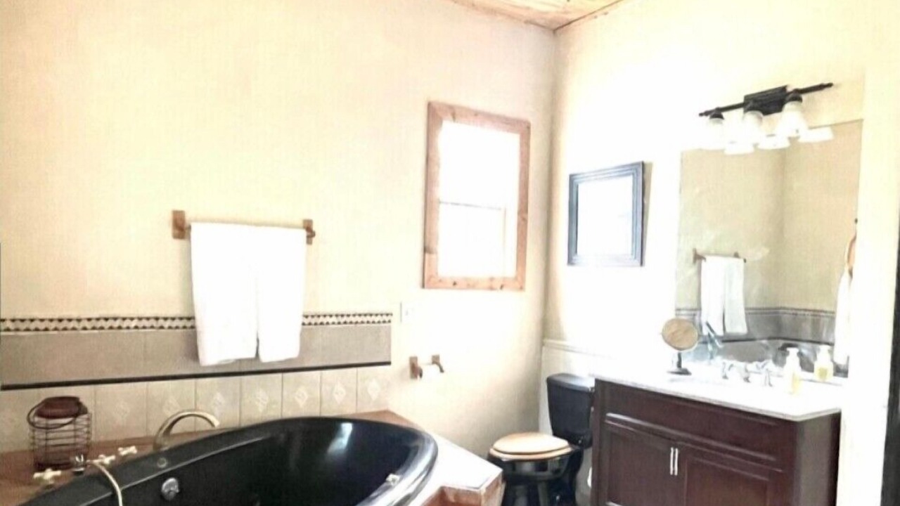 Photo of Bathroom in Poplarville