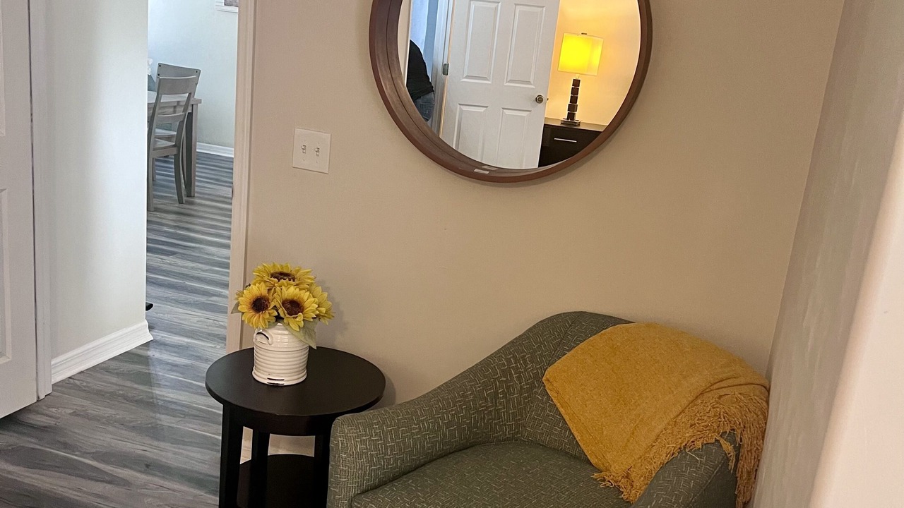 Photo of Livingroom in Lake City