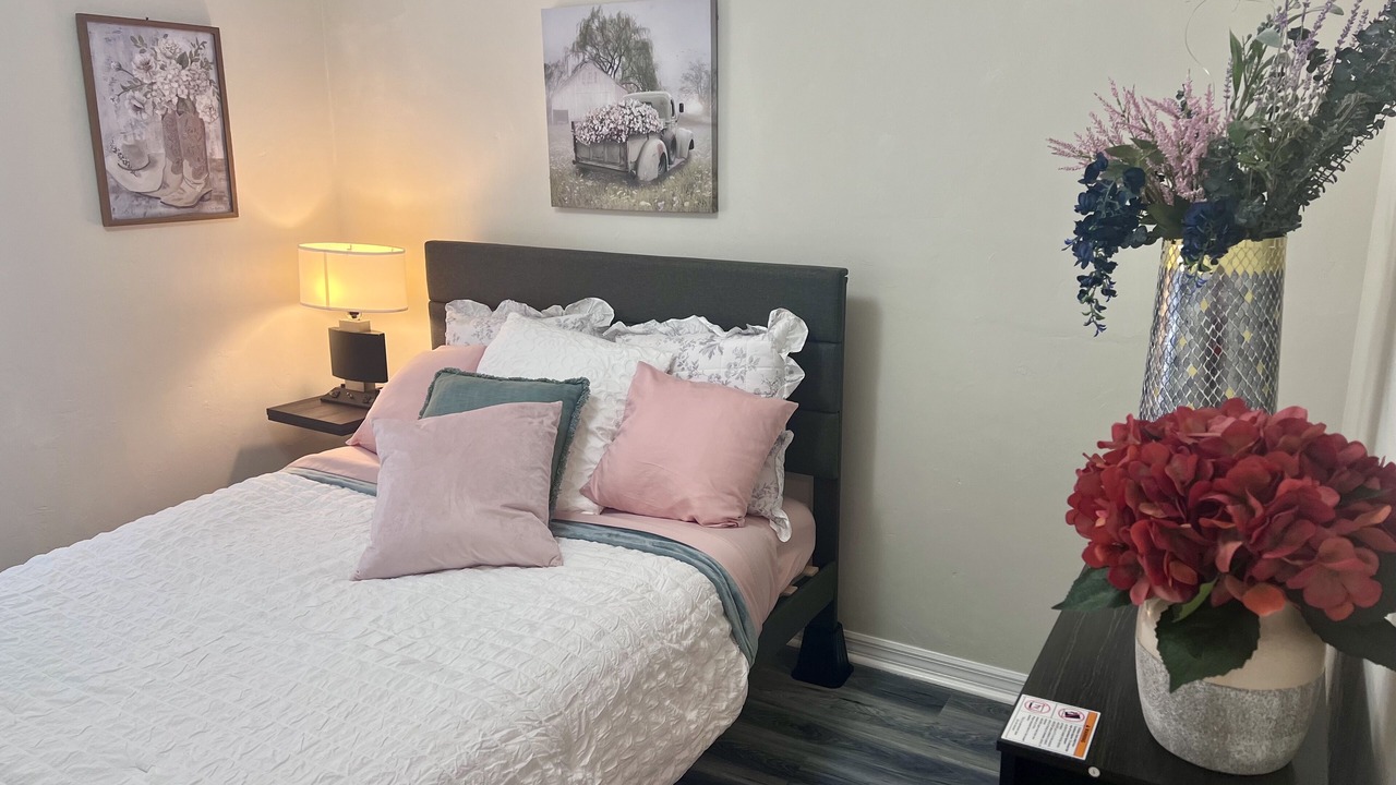 Photo of Bedroom in Lake City