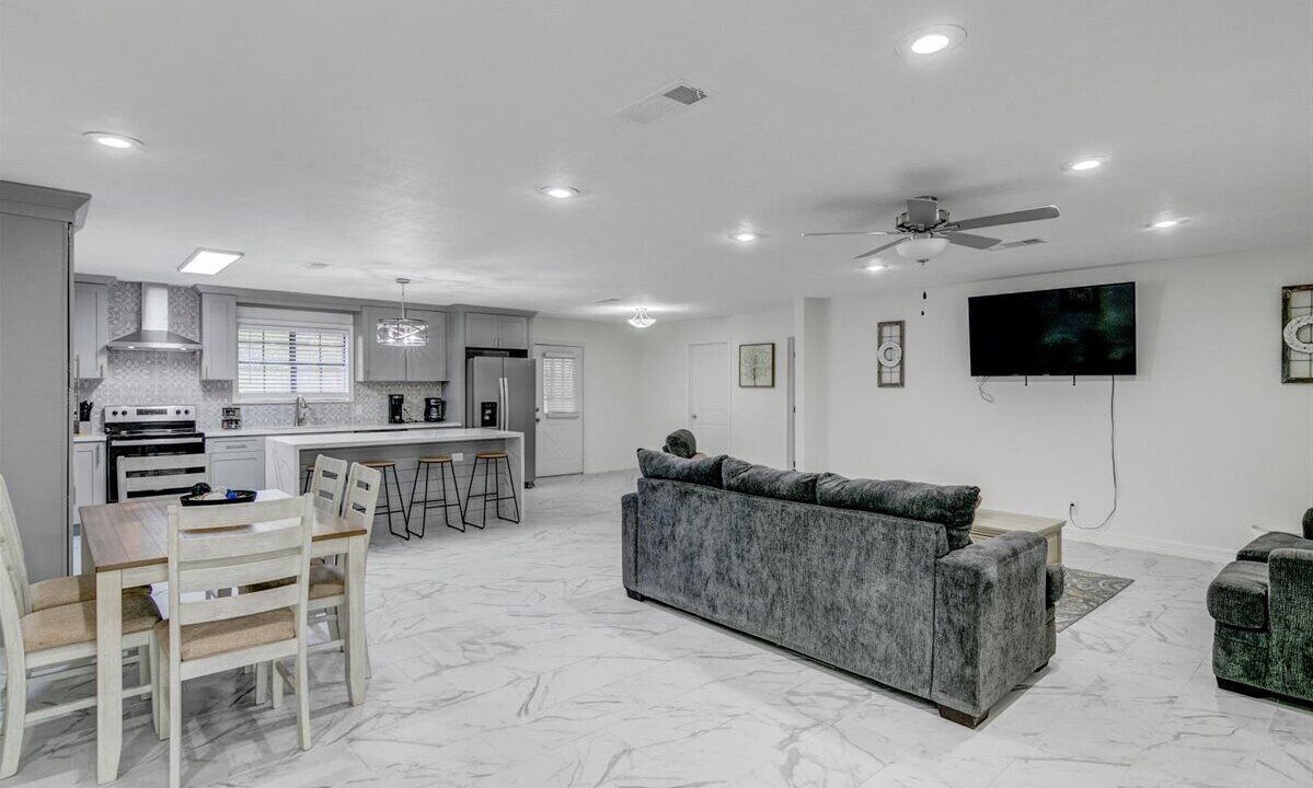 Photo of Livingroom in Voth