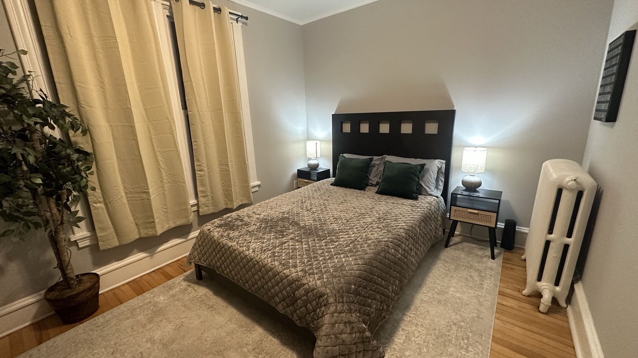 Photo of Bedroom in St. Anthony West