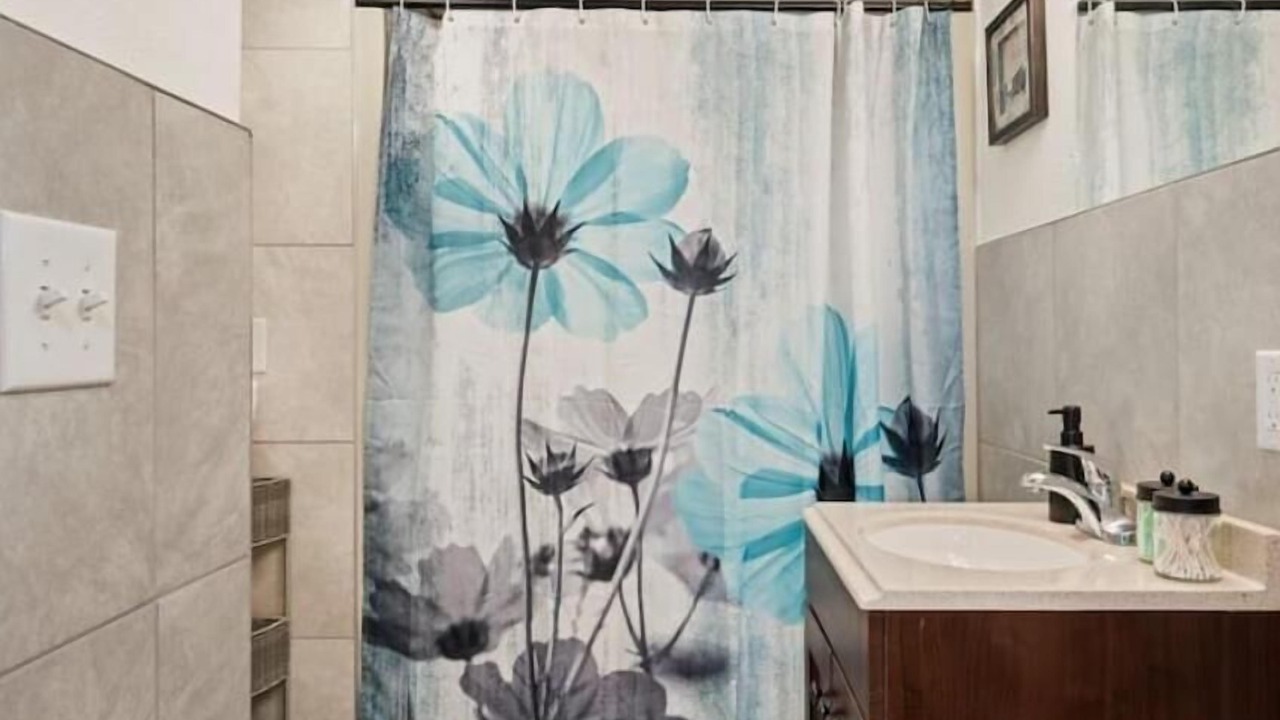 Photo of Bathroom in La Farge