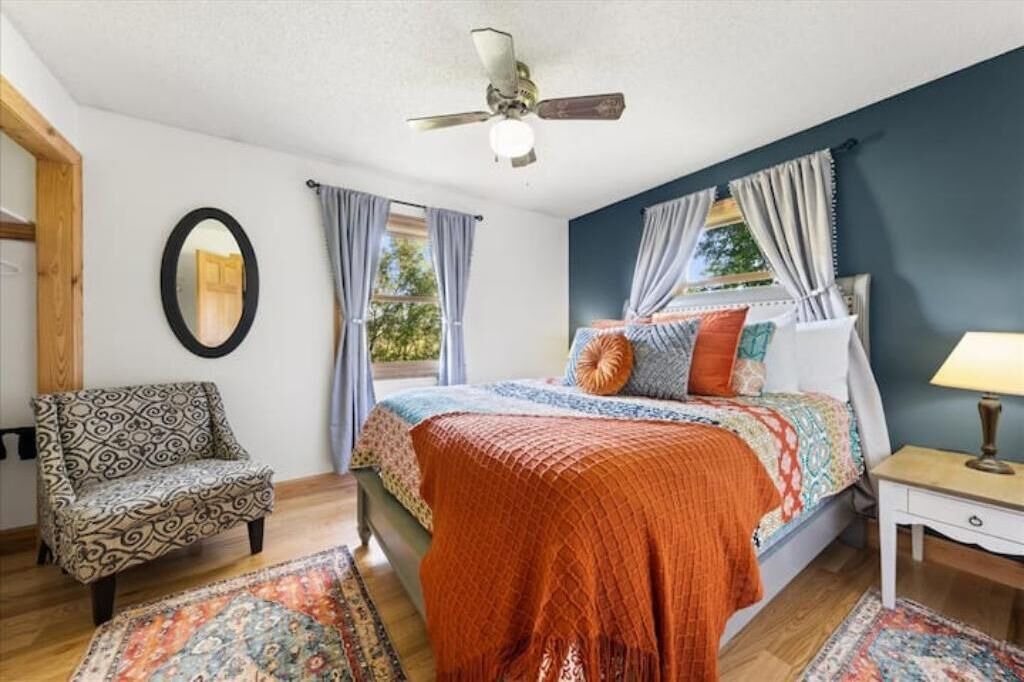 Photo of Bedroom in La Farge