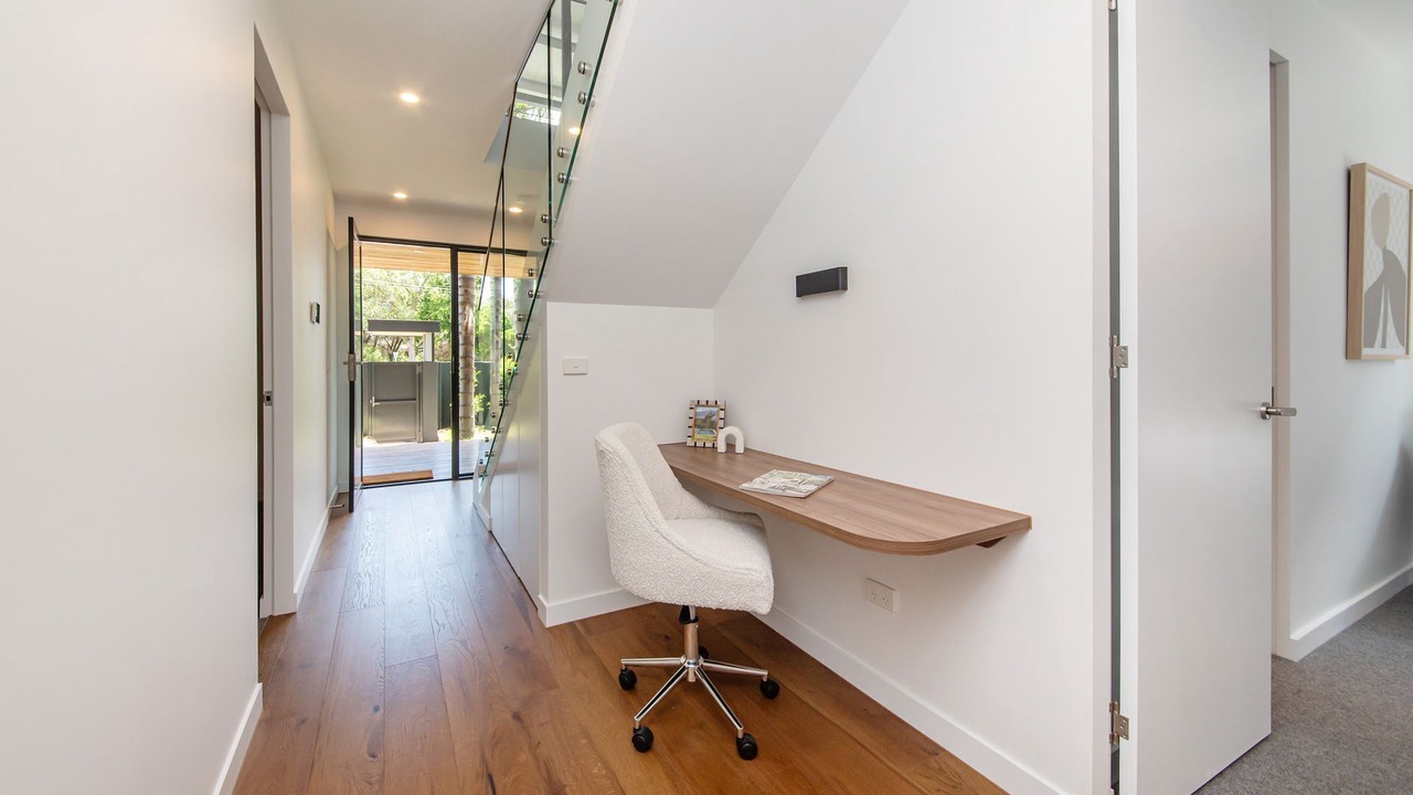 Photo of Others in Sandringham