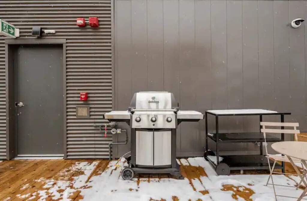 Photo of Outdoor in Crescent Heights