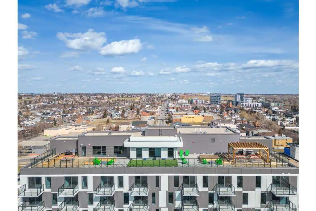 Photo of Outdoor in Crescent Heights