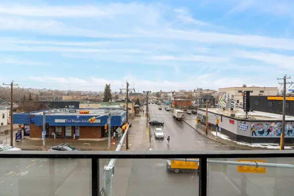 Photo of Outdoor in Crescent Heights