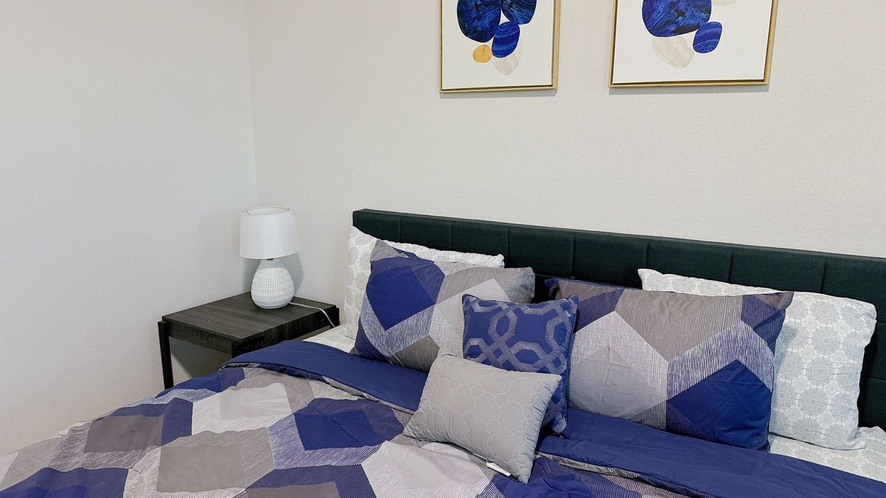 Photo of Bedroom in Crowley