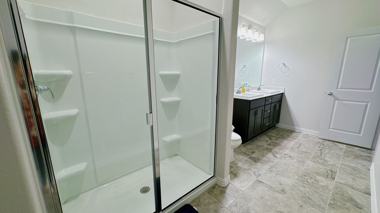 Photo of Bathroom in Crowley