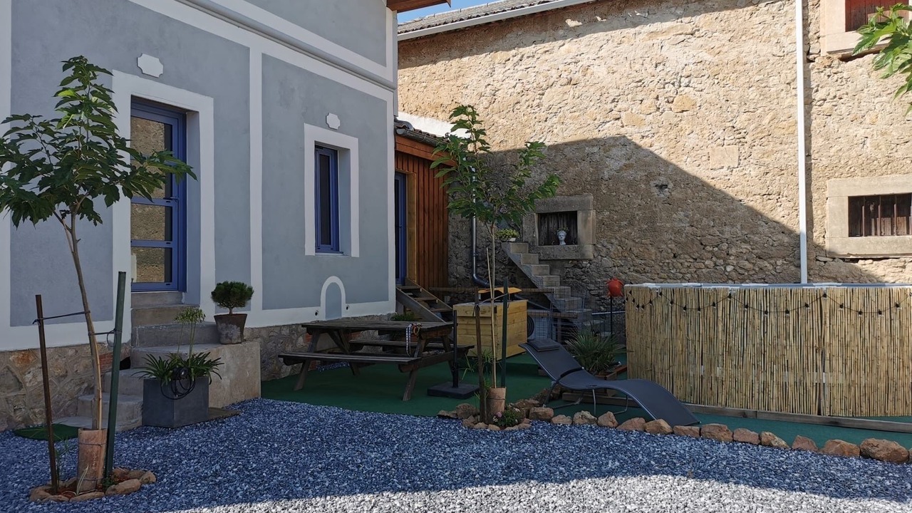 Photo of Patio Balcony in Salleles-d'Aude