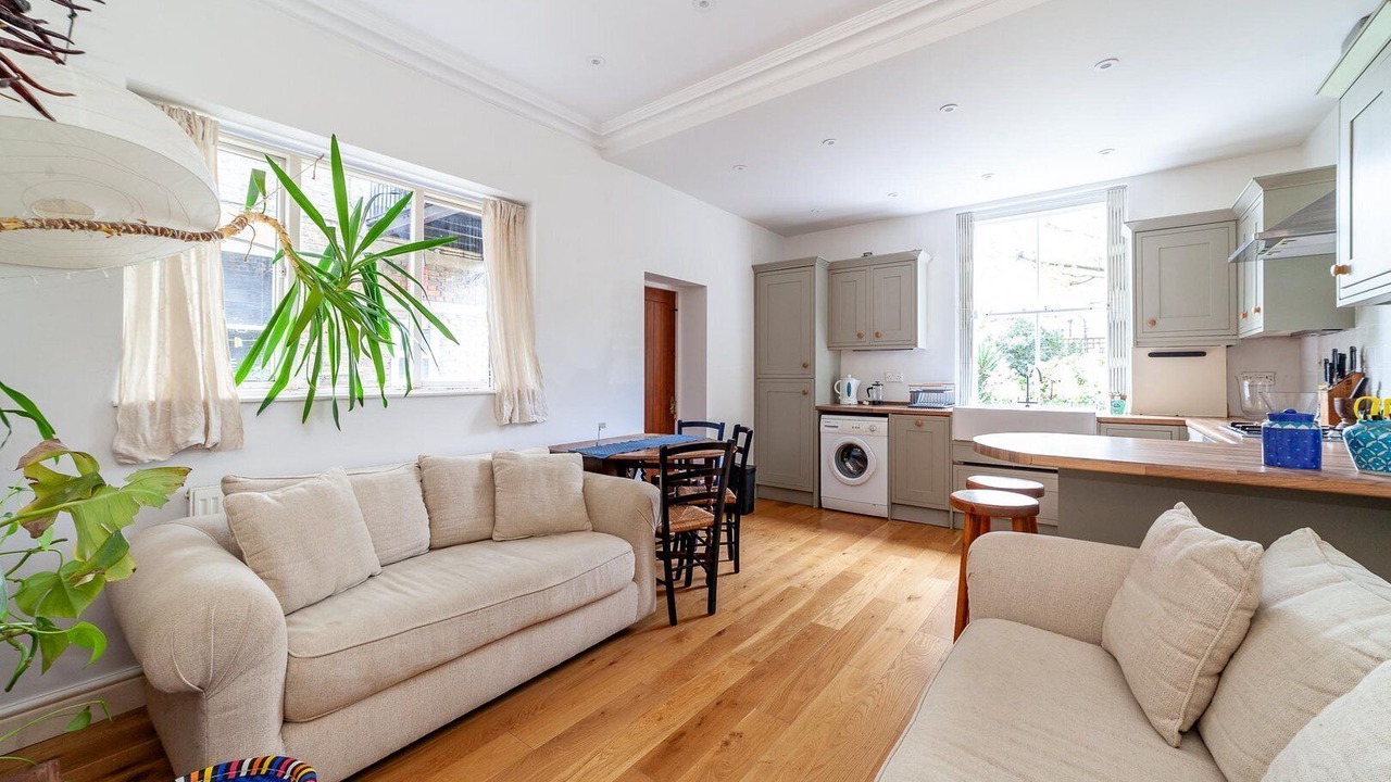 Photo of Livingroom in Vassall