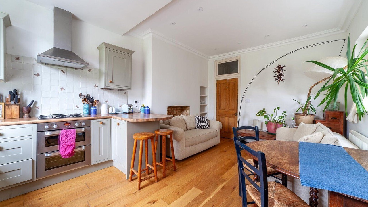 Photo of Others in Vassall