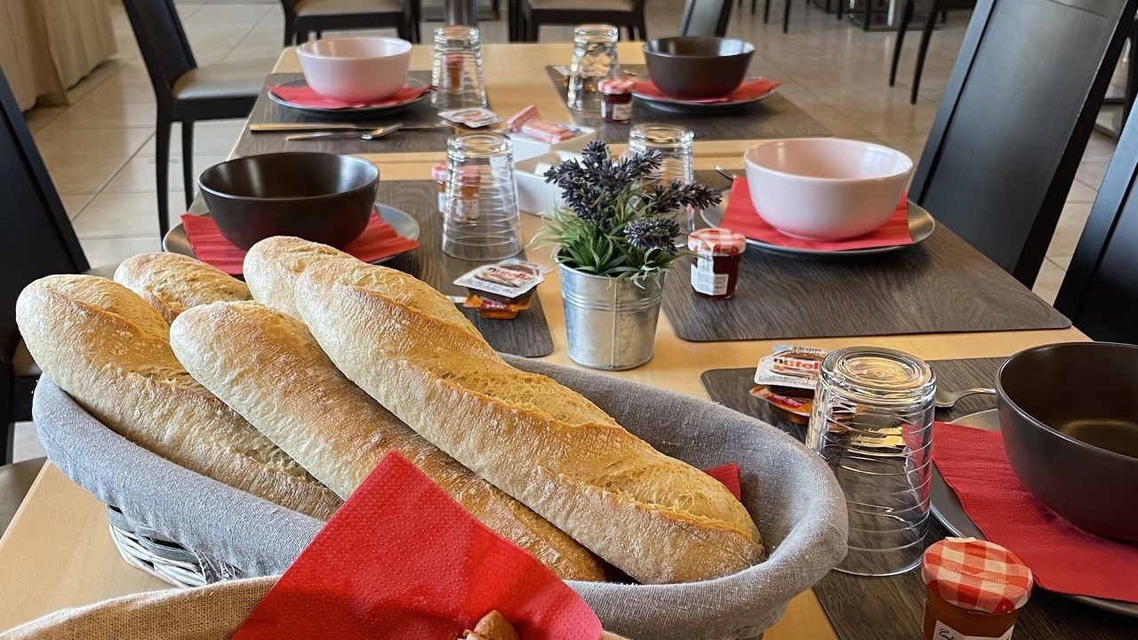 Photo of Others in Monampteuil