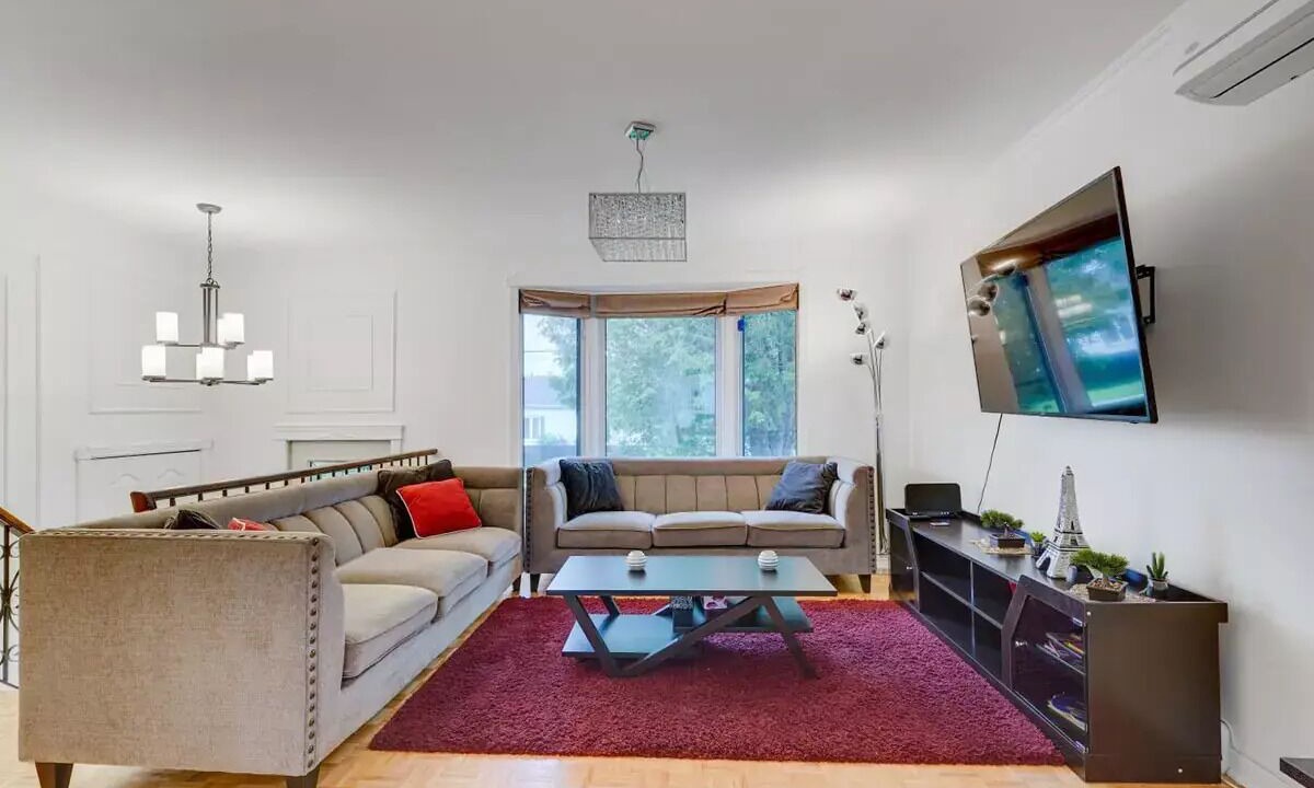 Photo of Livingroom in Saint-Hubert