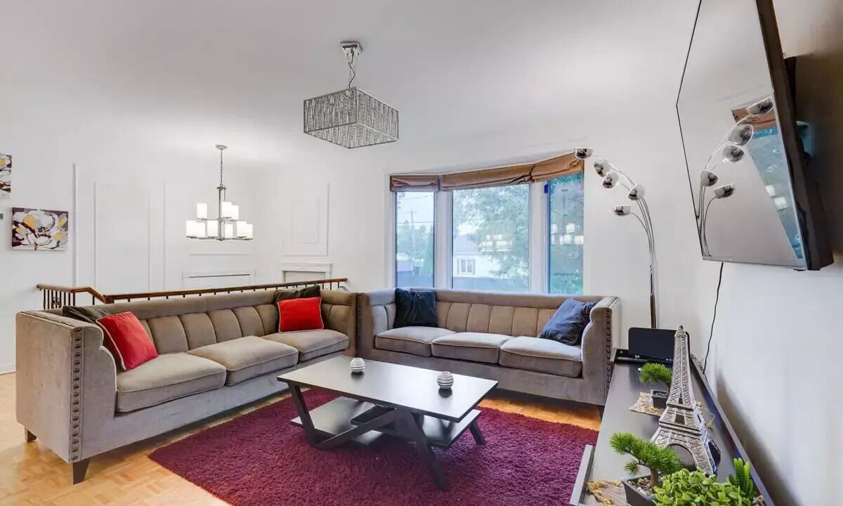 Photo of Livingroom in Saint-Hubert