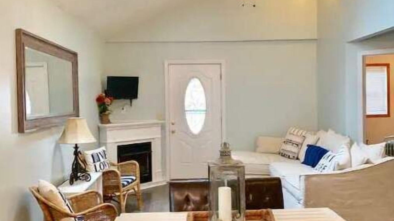 Photo of Livingroom in Canandaigua