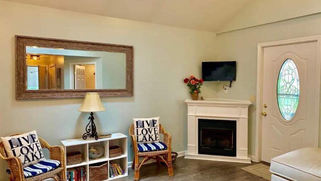 Photo of Livingroom in Canandaigua