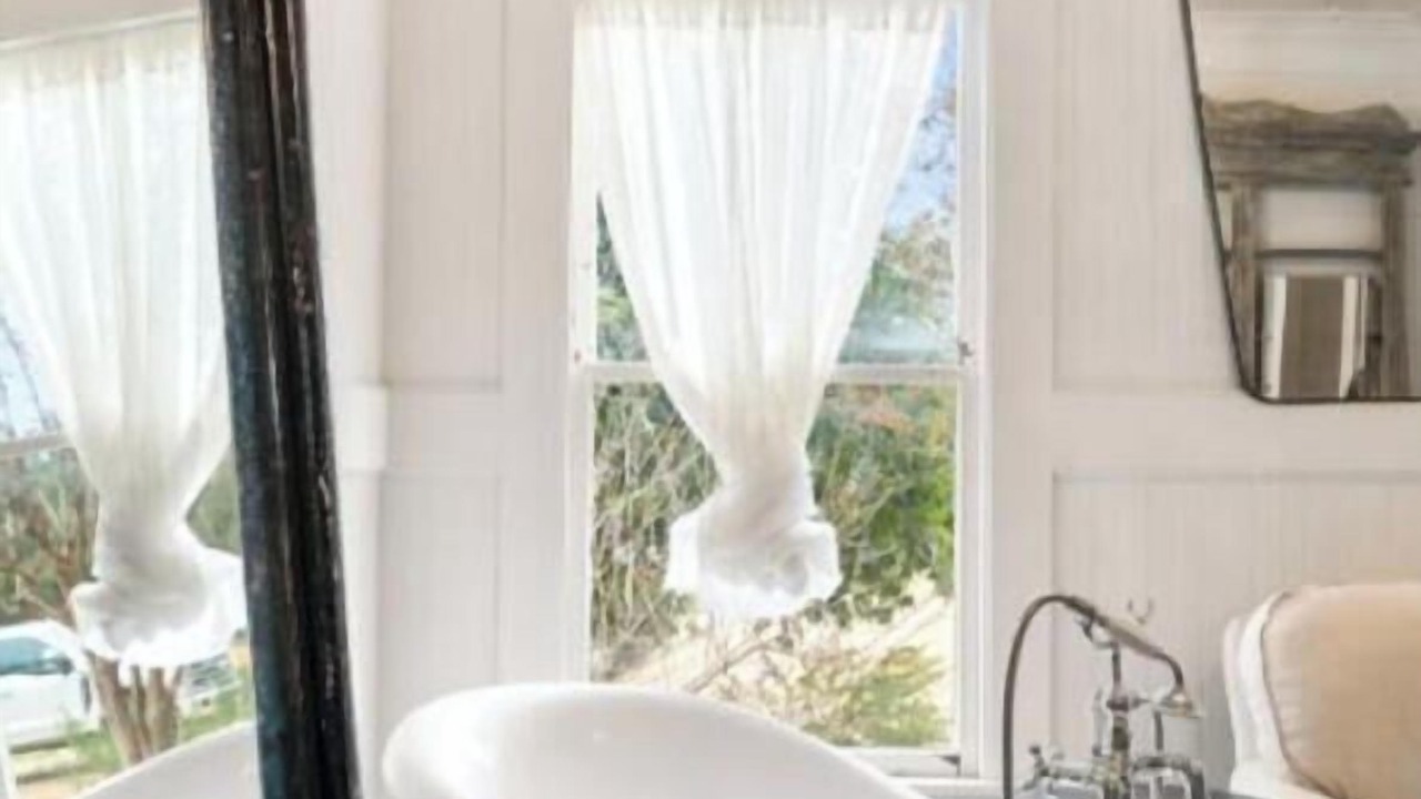 Photo of Bathroom in Round Top