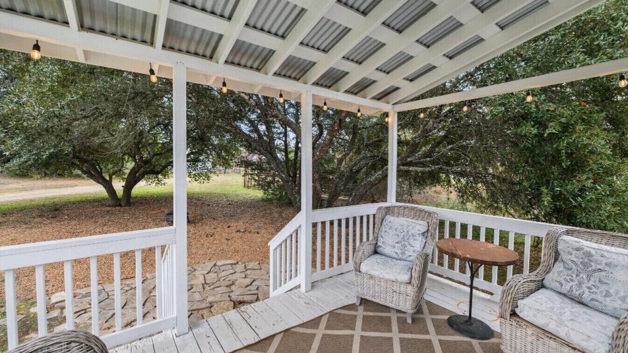 Photo of Patio Balcony in Warrenton