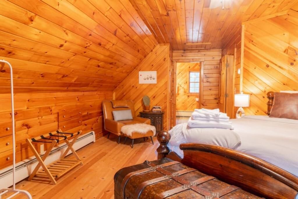 Photo of Bedroom in Bethel