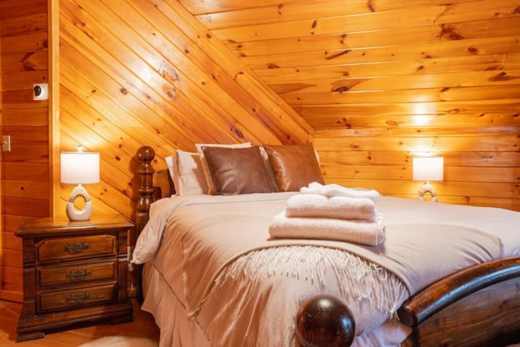 Photo of Bedroom in Bethel