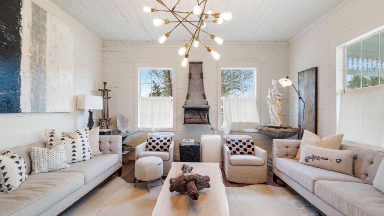 Photo of Livingroom in Warrenton