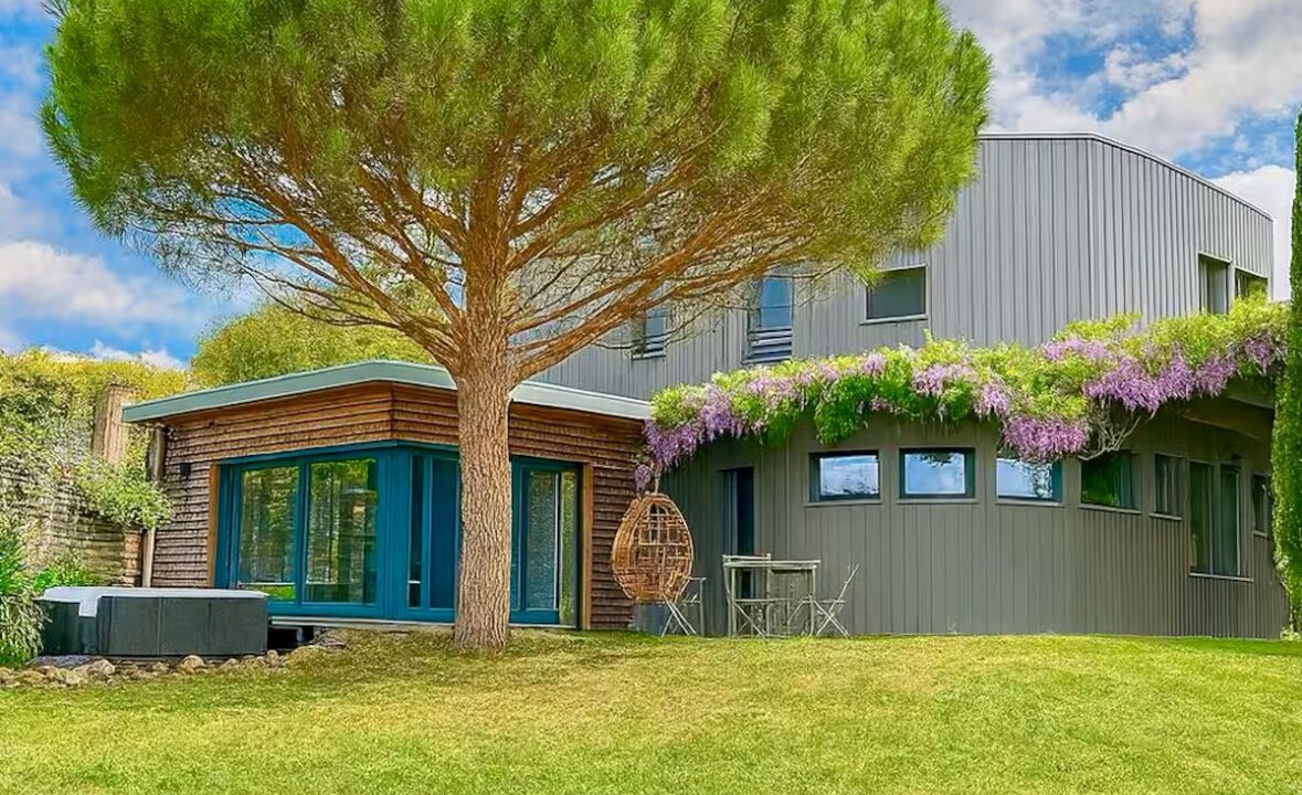 Photo of Outdoor in Mainneville