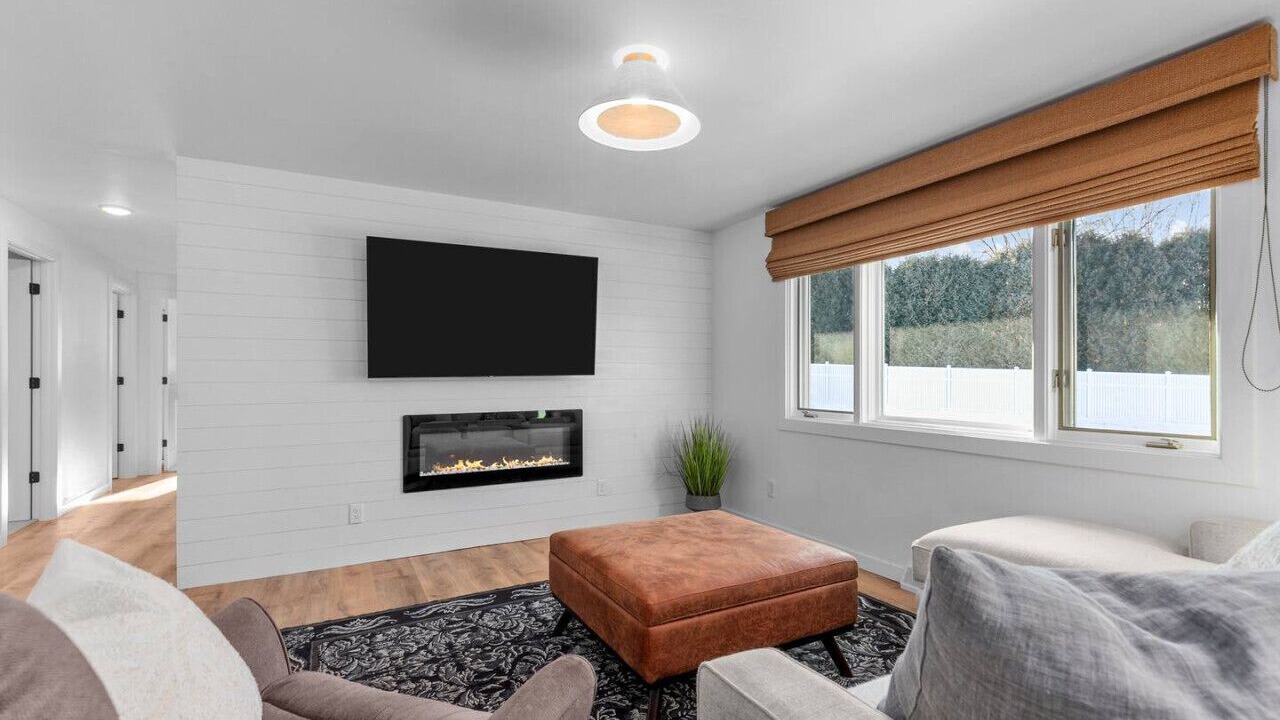 Photo of Livingroom in Howard