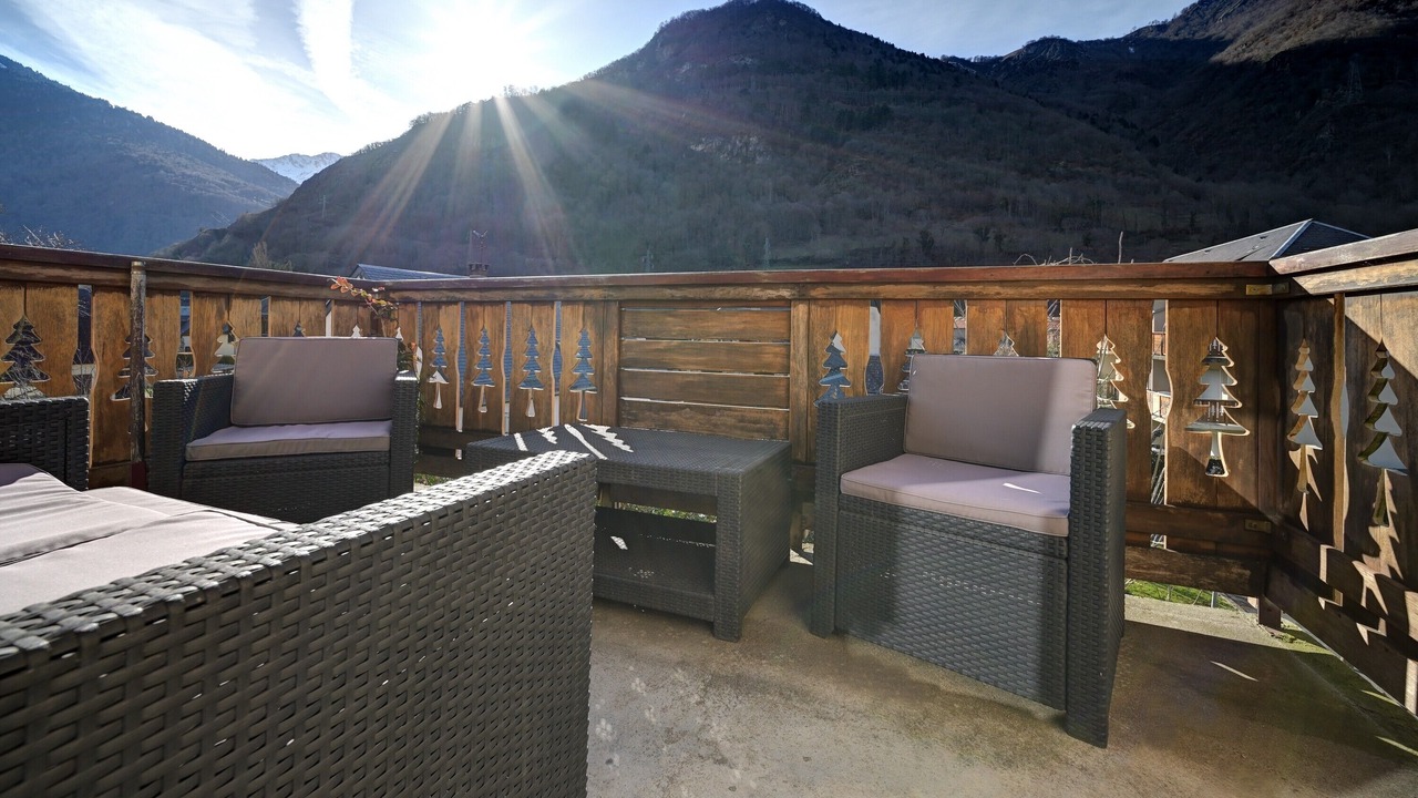 Photo of Patio Balcony in Bagneres-de-Luchon