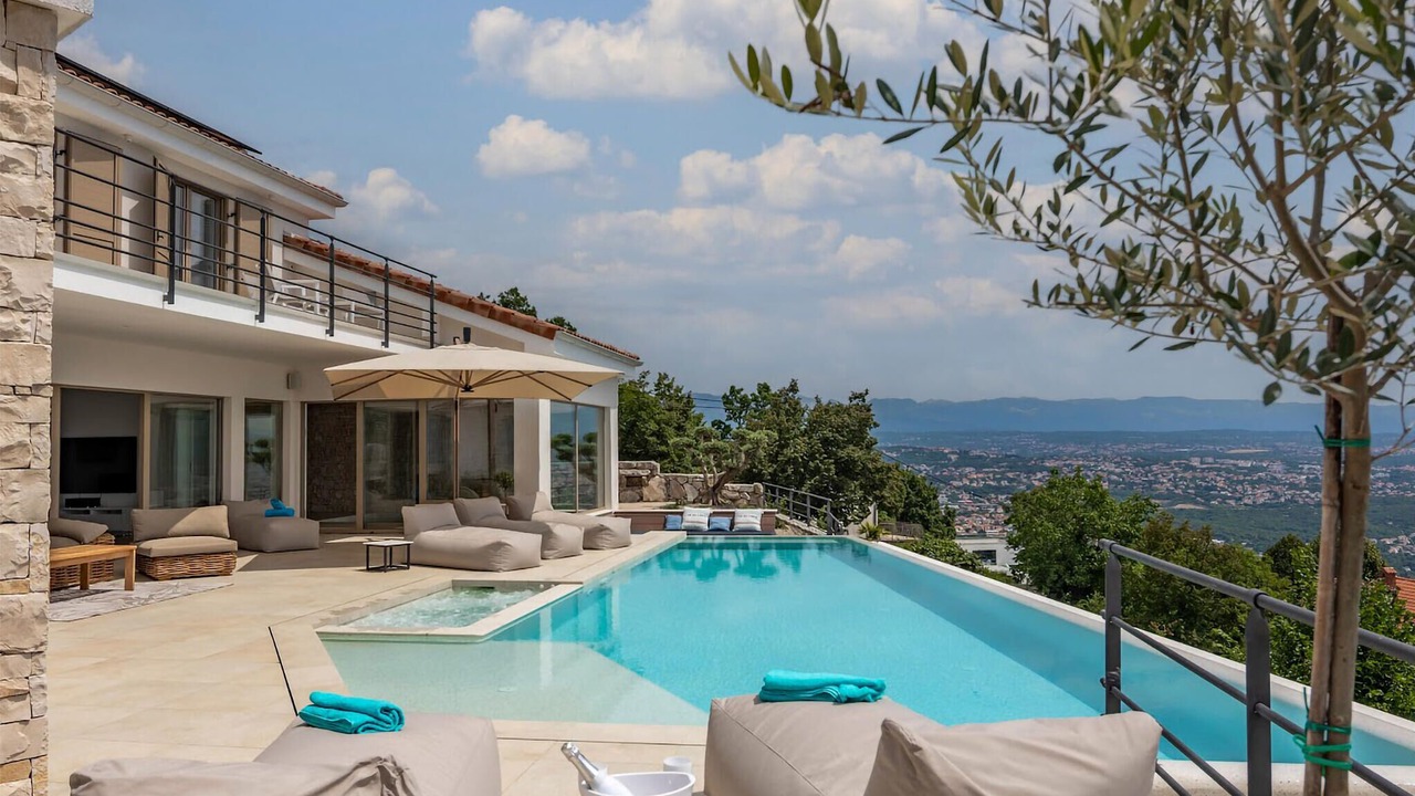 Photo of Outdoor in Bregi