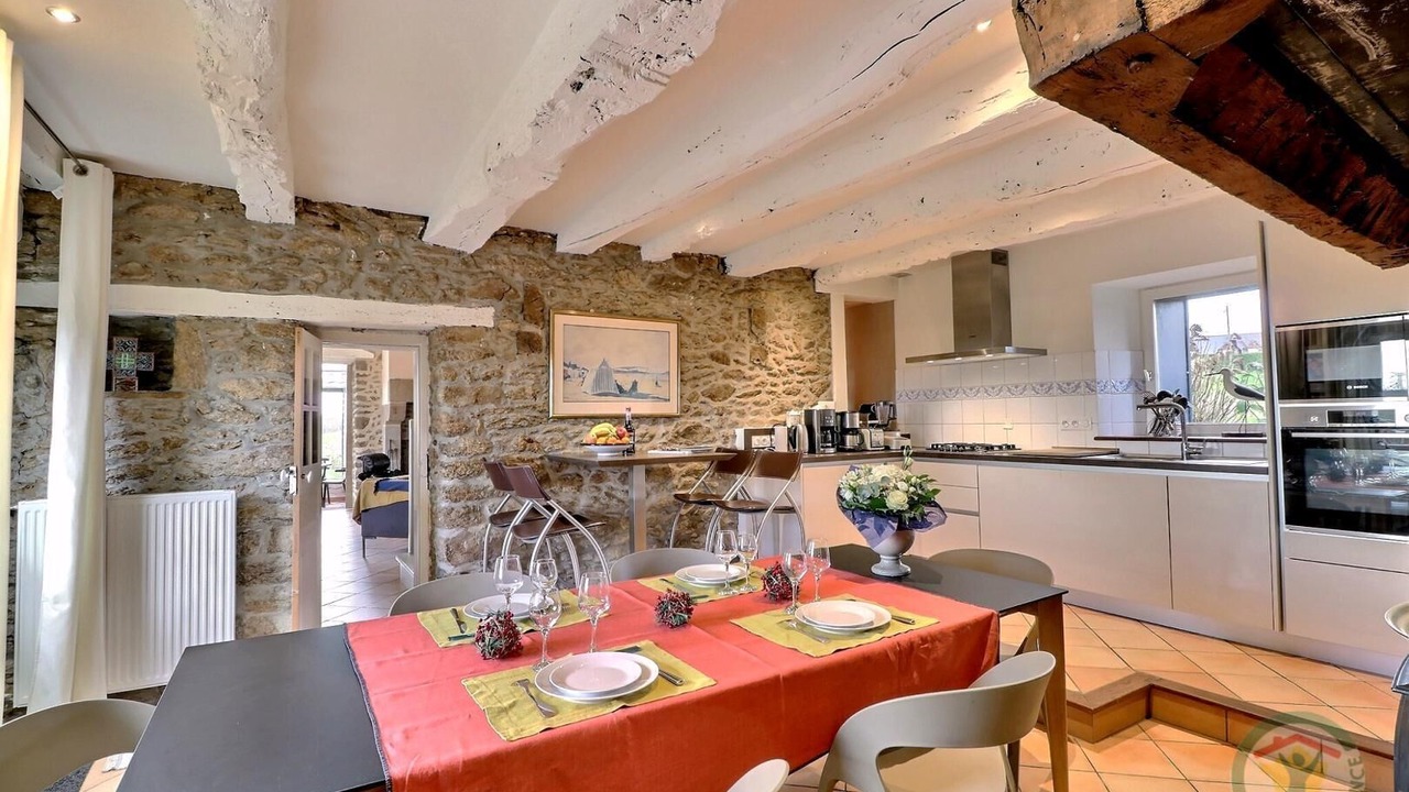 Photo of Others in Chateau-Malo