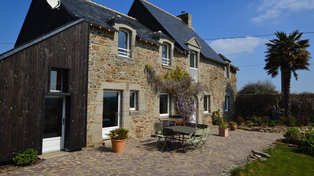 Photo of Outdoor in Chateau-Malo