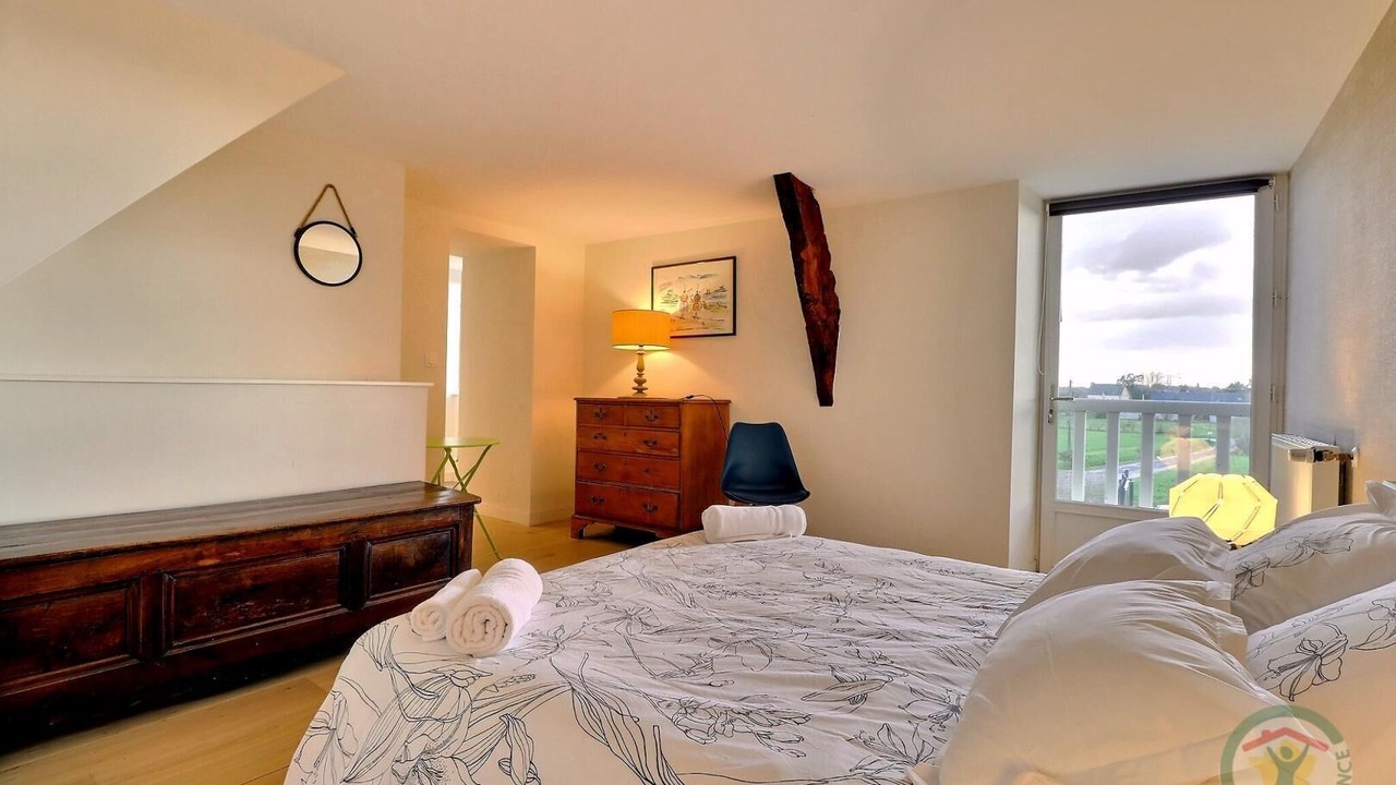 Photo of Bedroom in Chateau-Malo