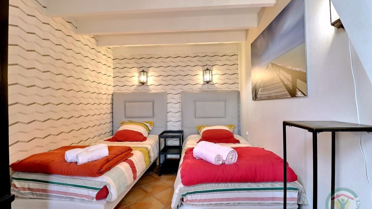 Photo of Bedroom in Chateau-Malo