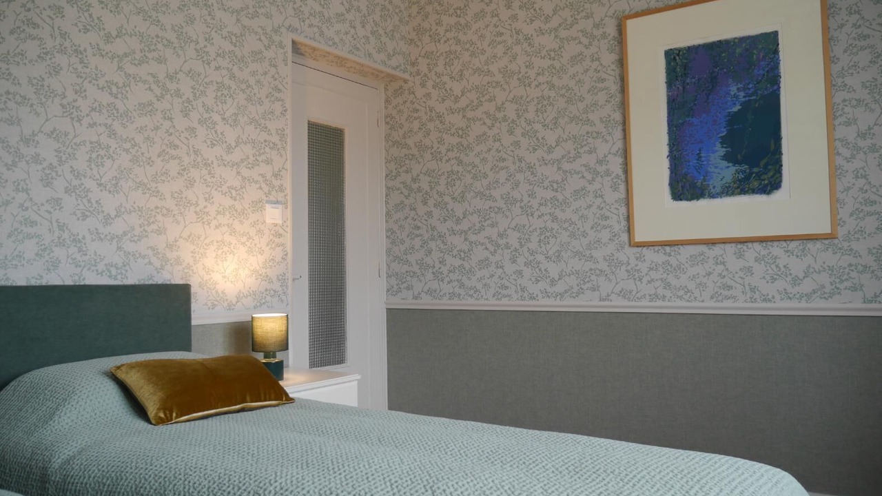 Photo of Bedroom in Pierre-de-Bresse