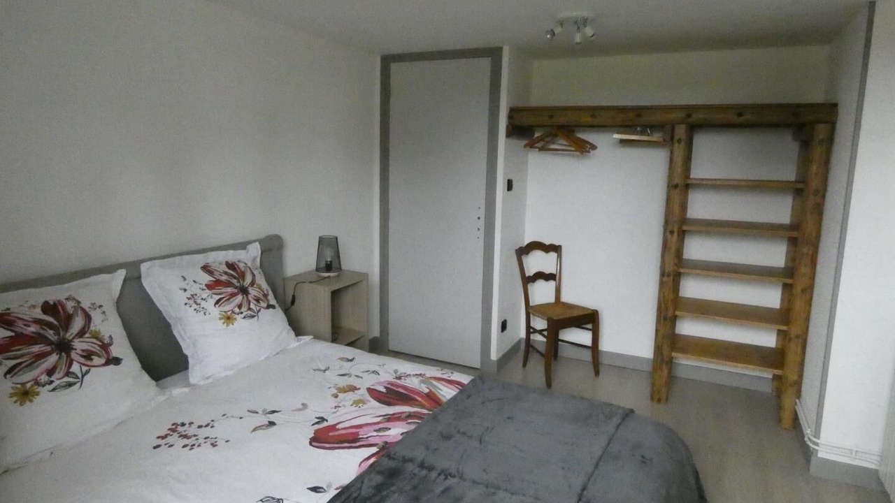 Photo of Bedroom in Semur-en-Brionnais