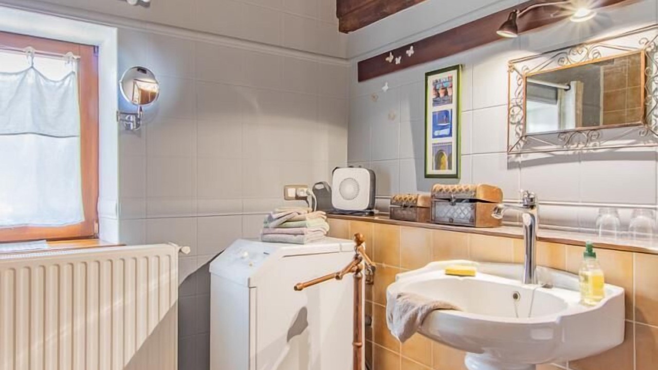 Photo of Bathroom in Bourgvilain