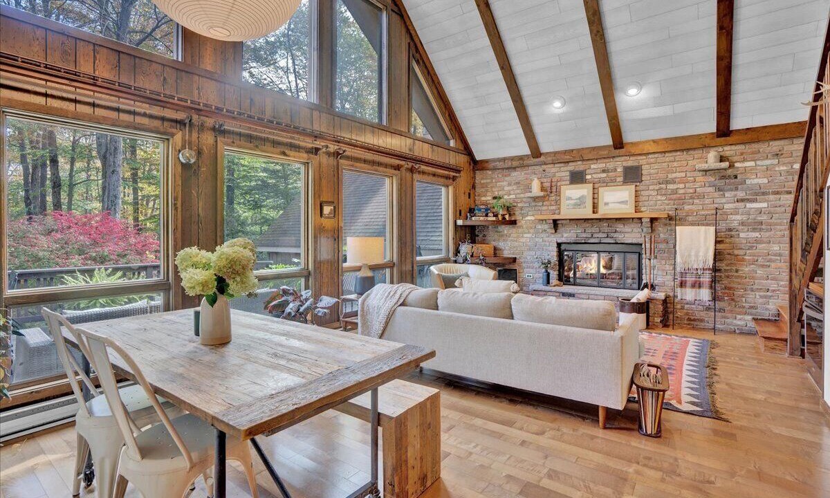 Photo of Livingroom in Gouldsboro
