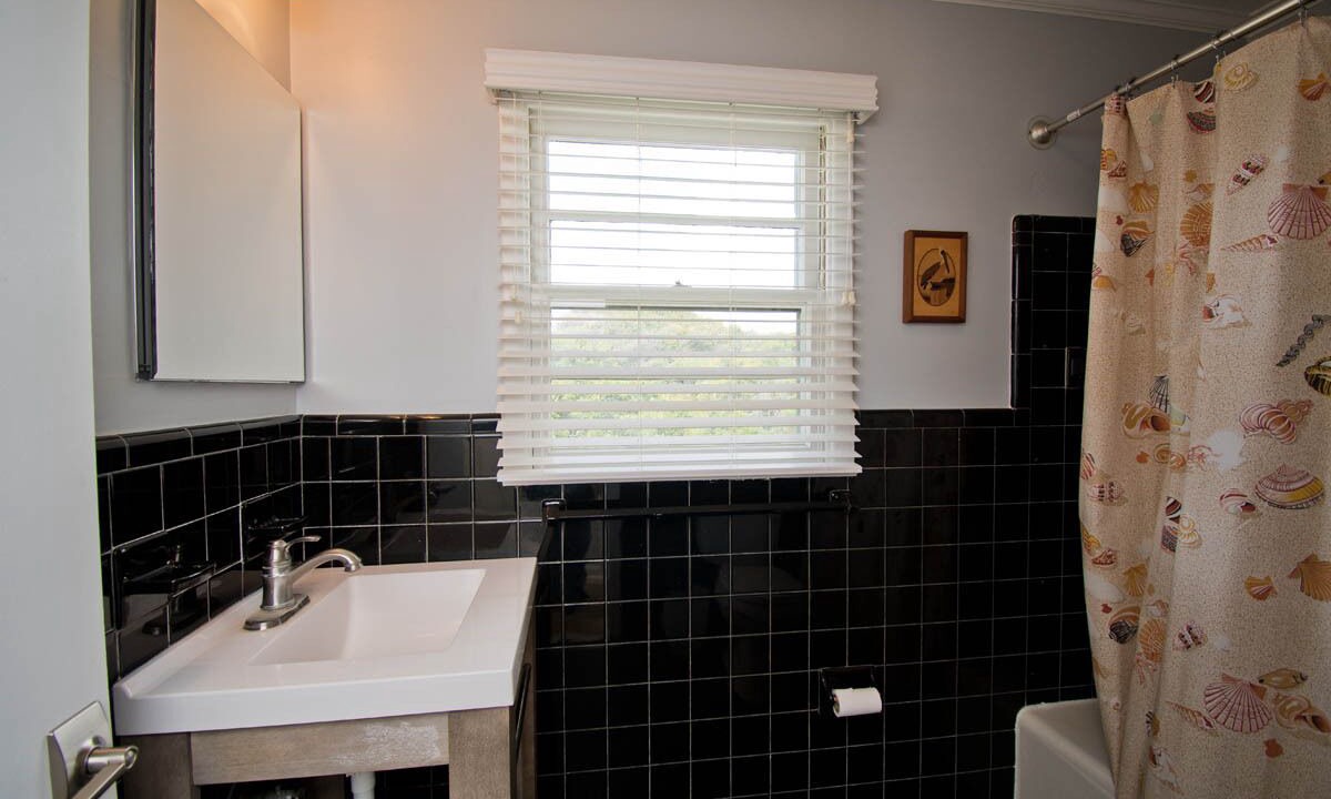 Photo of Bathroom in Pine Knoll Shores