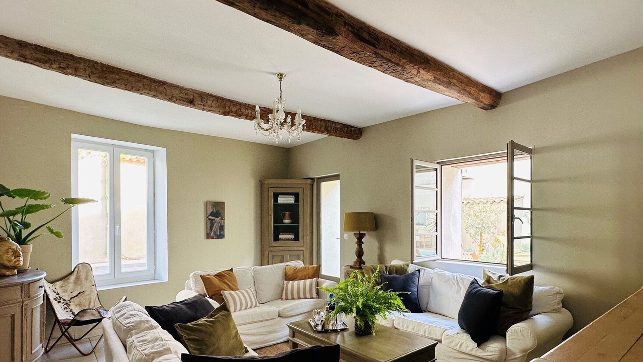 Photo of Livingroom in Pouzolles