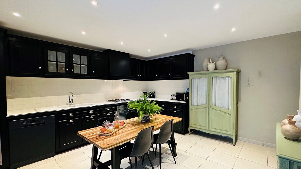 Photo of Kitchen in Pouzolles
